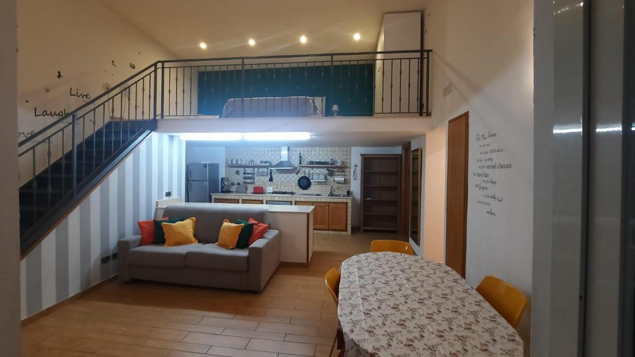 White Home Quartieri Spagnoli Naples Extérieur photo