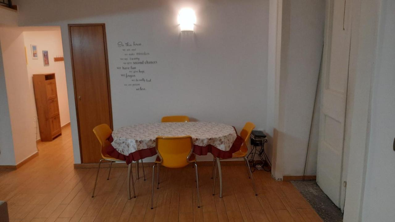 White Home Quartieri Spagnoli Naples Extérieur photo