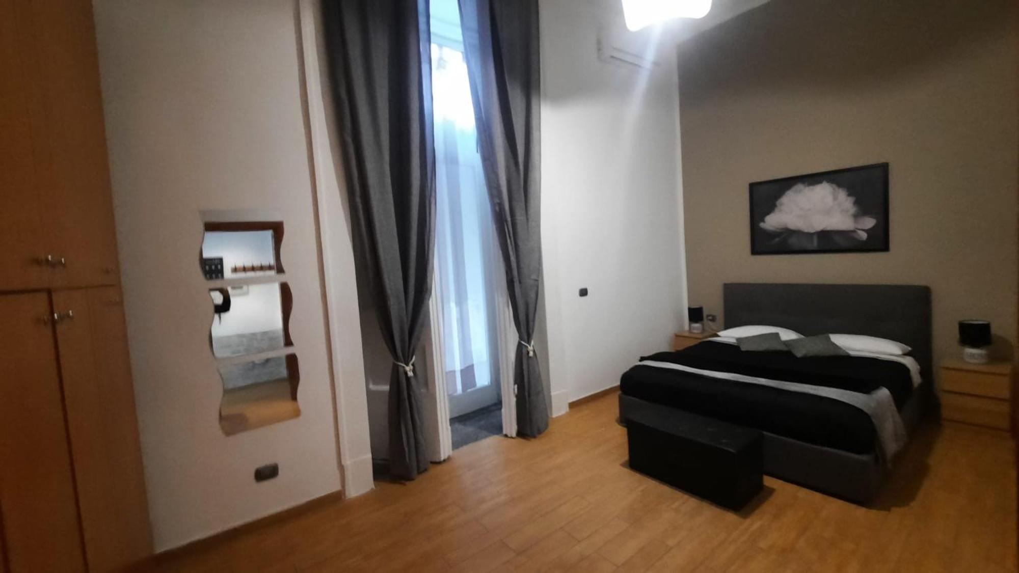 White Home Quartieri Spagnoli Naples Extérieur photo